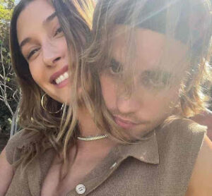 Justin Bieber With His Wife (Photo Credit - Instagram)