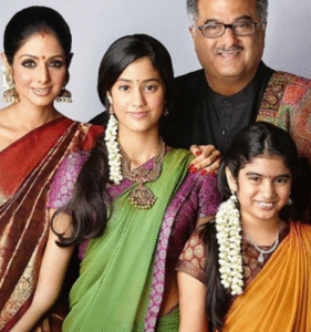 Janhvi Kapoor With Her Family (Credit - Instagram)