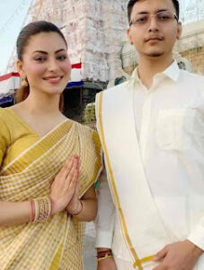 Urvashi Rautela With Her Brother (Photo Credit - Instagram)